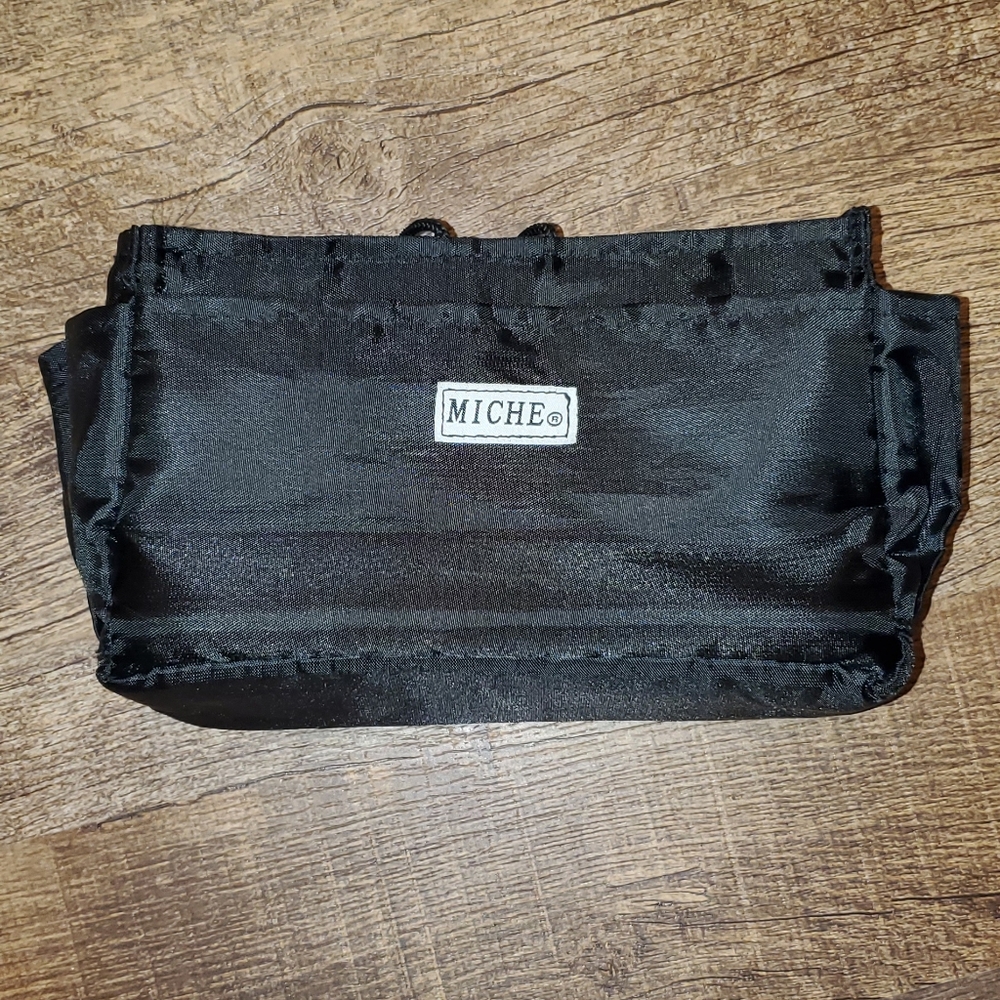 Michie purse organizer